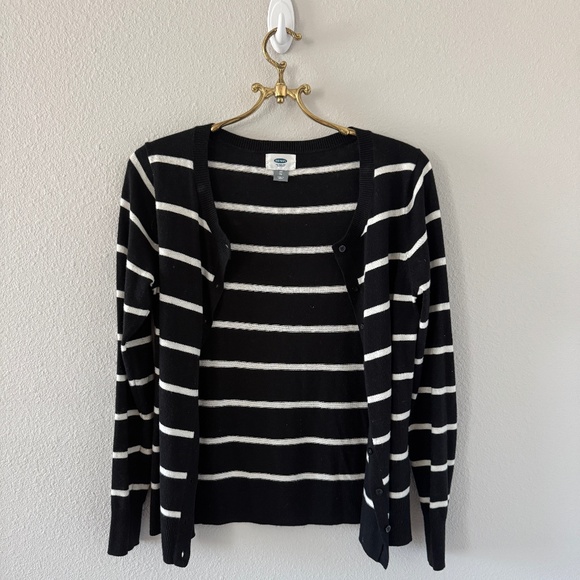 Black and White Striped Cardigan - Picture 1 of 1